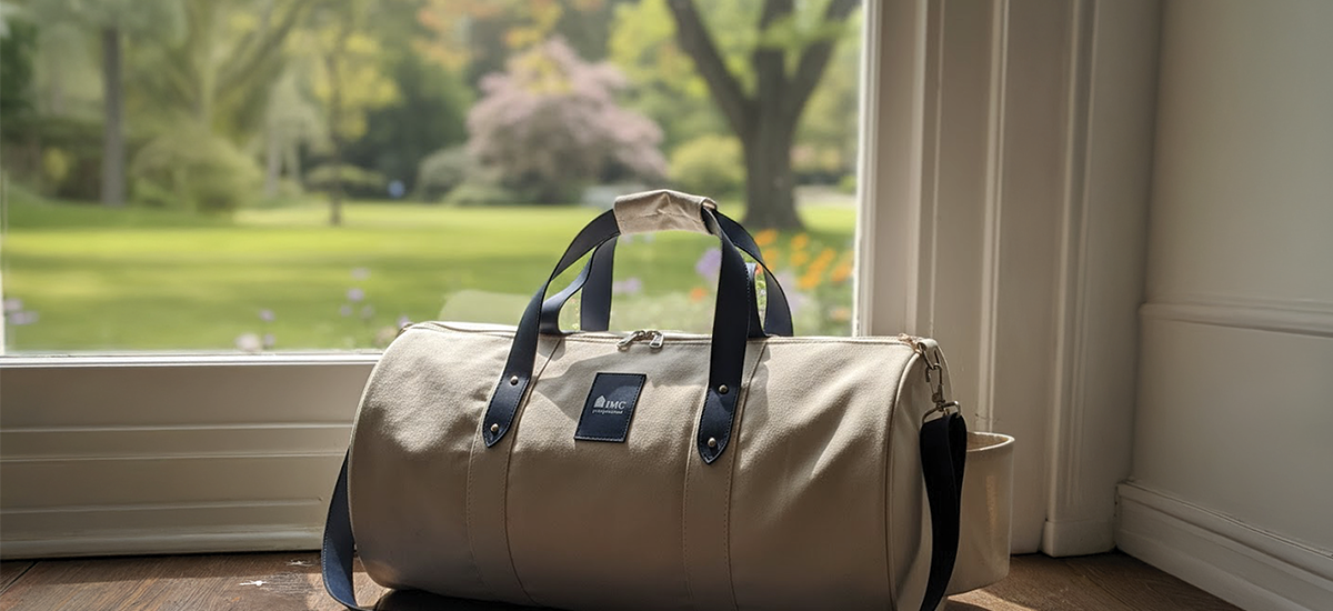 أنامل حقائب